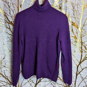 100% cashmere turtle neck 